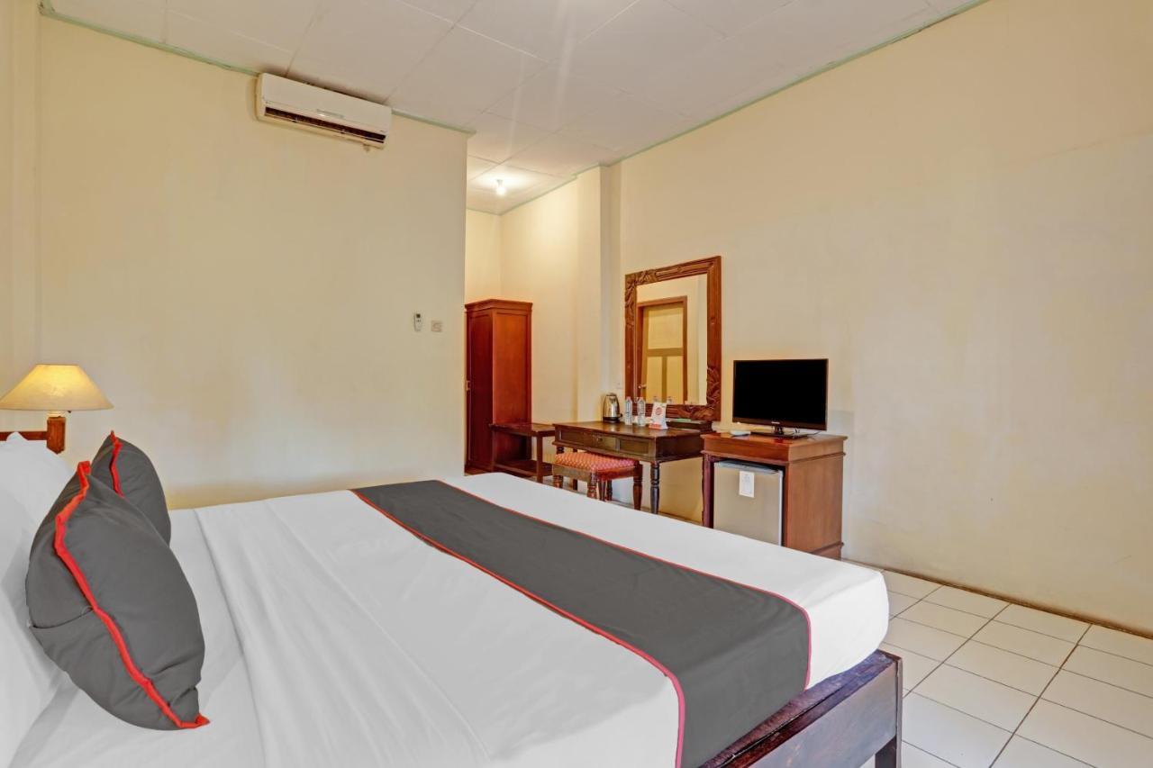 Collection O 90805 Aditya Beach Resort And Spa Lovina  Exterior photo